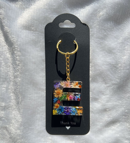 Custom Letter Resin Keychain, Pressed Flower Keychain, Luggage tag, Alphabet Charm Key pendant, Keychain for everyone, various designs, Gift