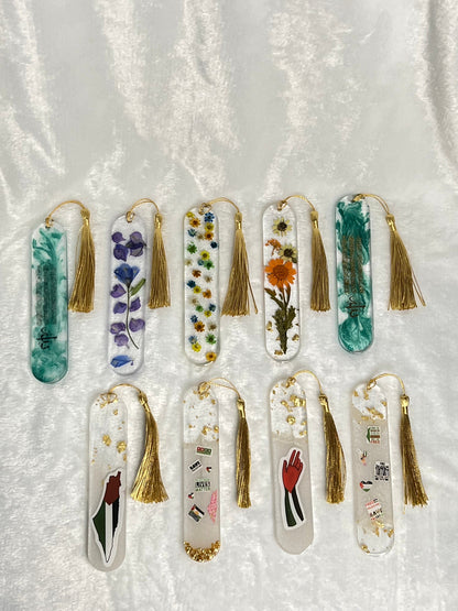 Customized Bookmark, Personalized Name Bookmark Custom Name Bookmark Flower Name bookmark Mother's Day Gift Resin Flowers Bookmark Glitter