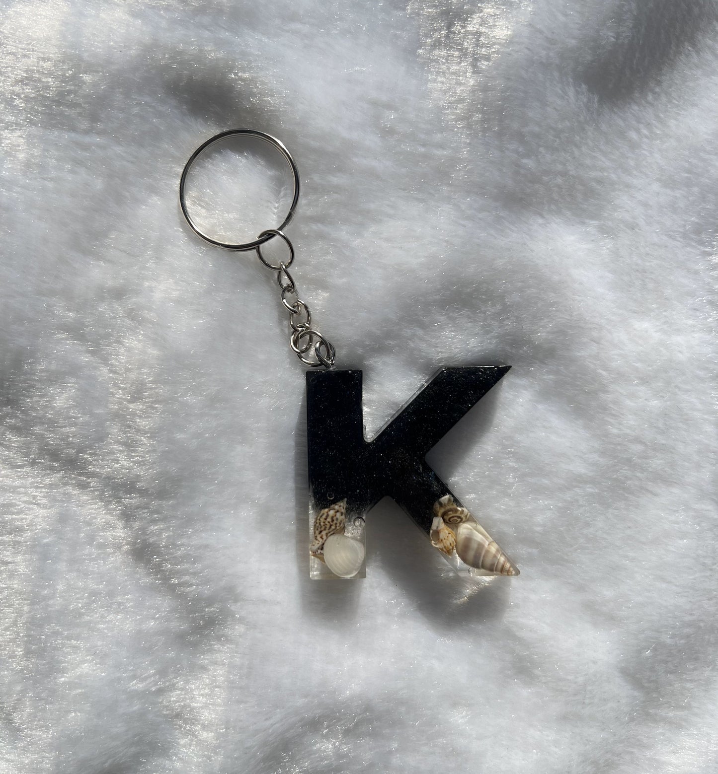 Custom Letter Resin Keychain, Pressed Flower Keychain, Luggage tag, Alphabet Charm Key pendant, Keychain for everyone, various designs, Gift