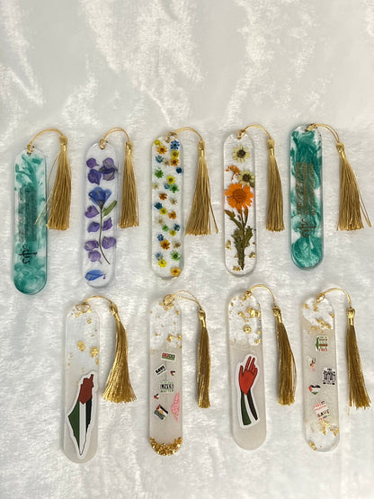 Customized Bookmark, Personalized Name Bookmark Custom Name Bookmark Flower Name bookmark Mother's Day Gift Resin Flowers Bookmark Glitter
