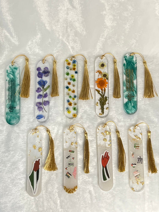 Customized Bookmark, Personalized Name Bookmark Custom Name Bookmark Flower Name bookmark Mother's Day Gift Resin Flowers Bookmark Glitter